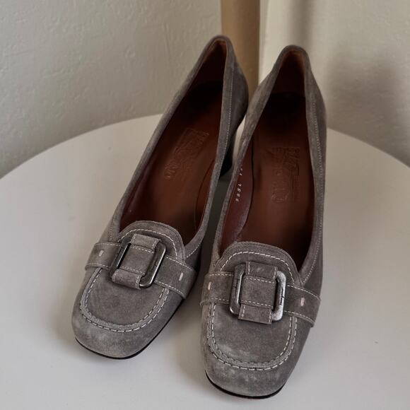 Salvador Ferragamo Gray/Green Suede Pumps Size 8.5B - Picture 1 of 5